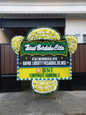 Papan Bunga Duka di Sukawali